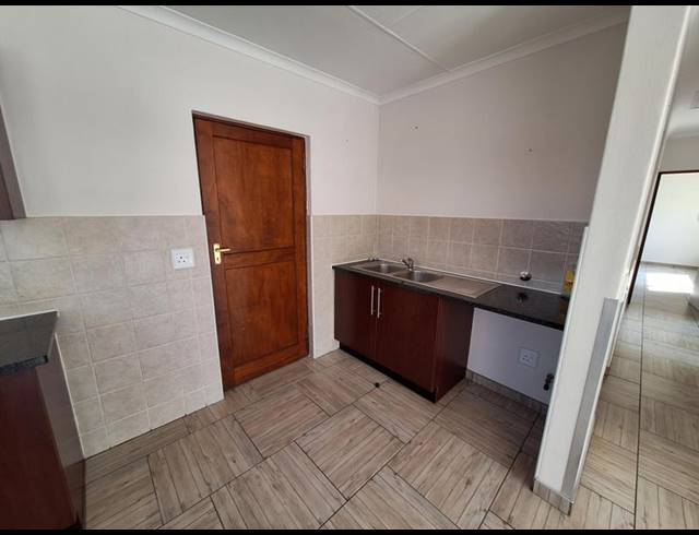 3 BEDROOM TOWNHOUSE FOR SALE IN ARUNDO ESTATE